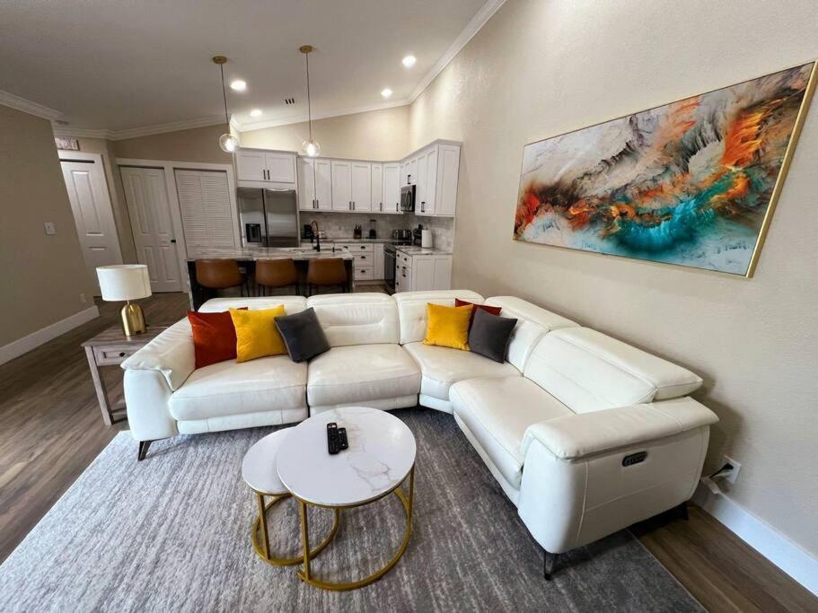 Alluring Luxury Oasis, Modern Comfort & Relaxation Wellington Zewnętrze zdjęcie